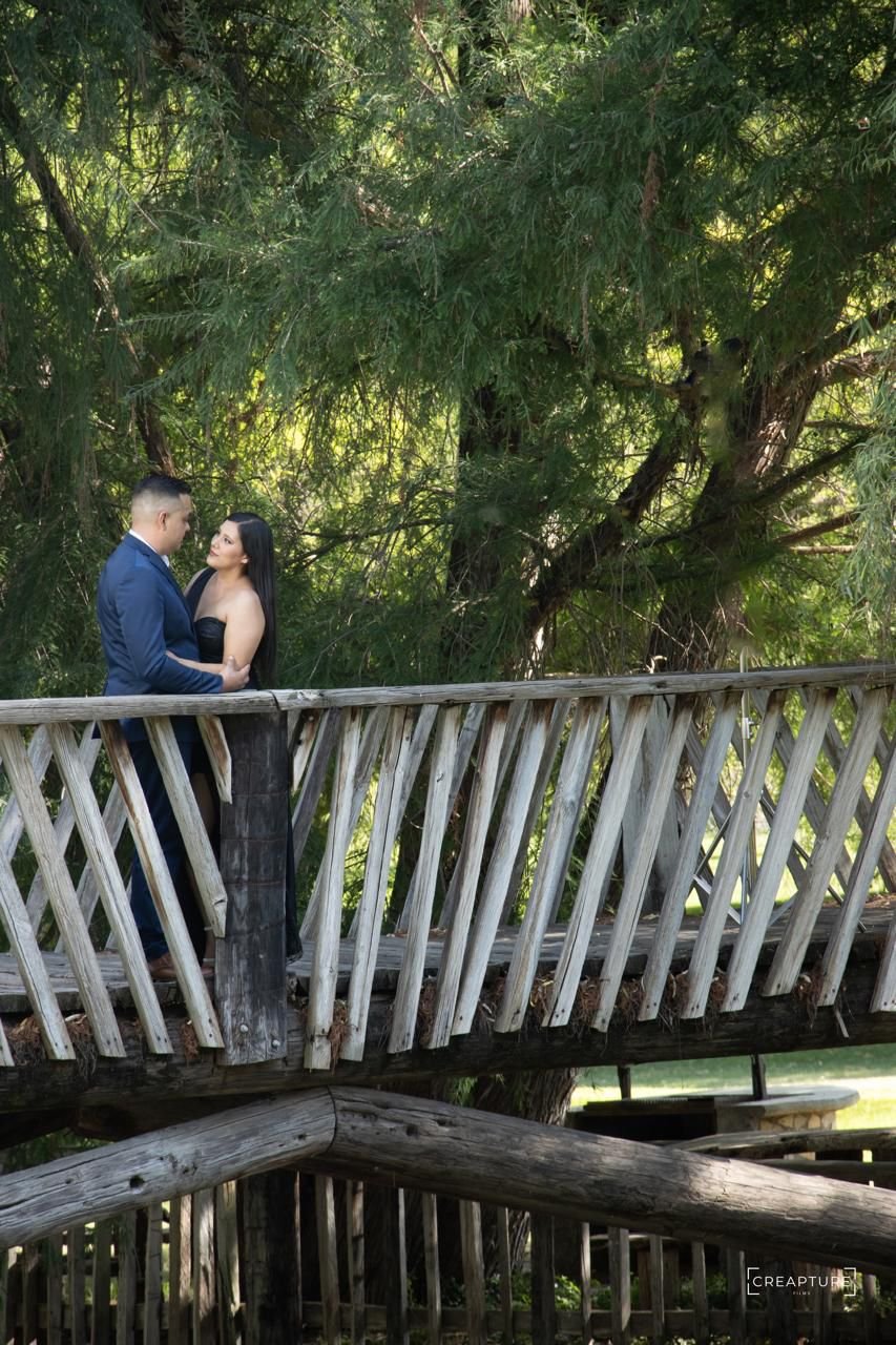 Pareja en el puente
